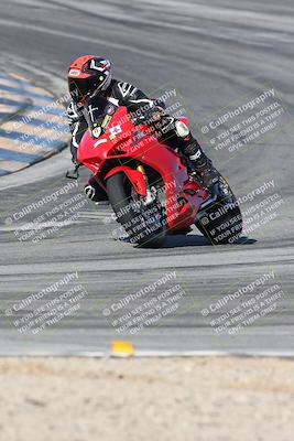 media/Dec-01-2025-Moto Forza (Mon) [[2daa91e15f]]/2-Intermediate Group/Session 2 (Turns 9 and 10)/